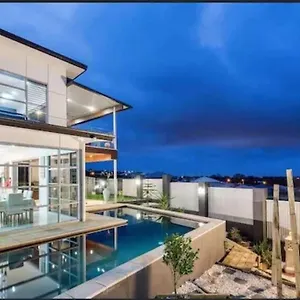 Luxury Family House With Panoramic Ocean Views Holiday home Nikenbah